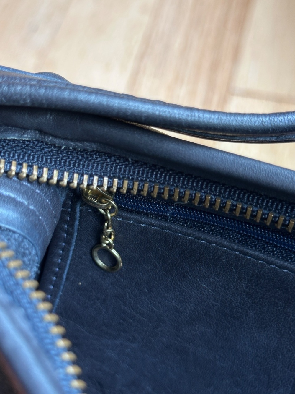 Rare Vintage Coach Legacy Black Hobo Bag Shoulder Bag with Gold Hardware 9059 - Picture 15 of 16